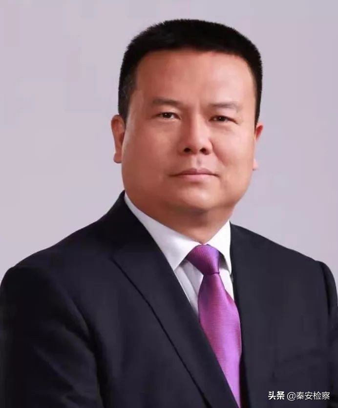 万达索赔悔约球员,万达足球队争议判罚视频