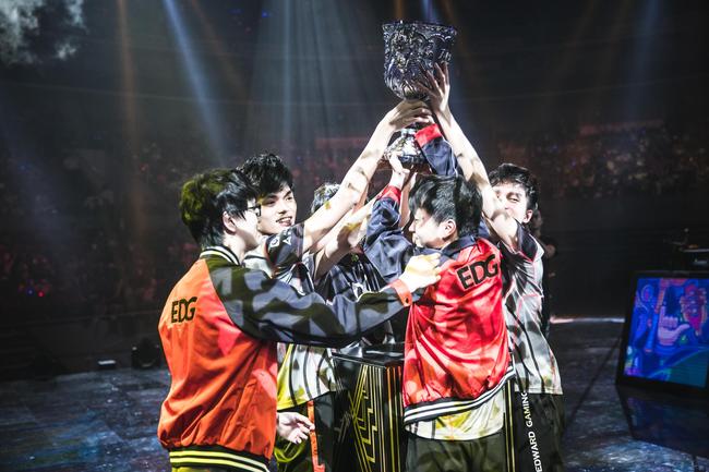 lpl最近四年的冠军,lpl历届冠军回顾