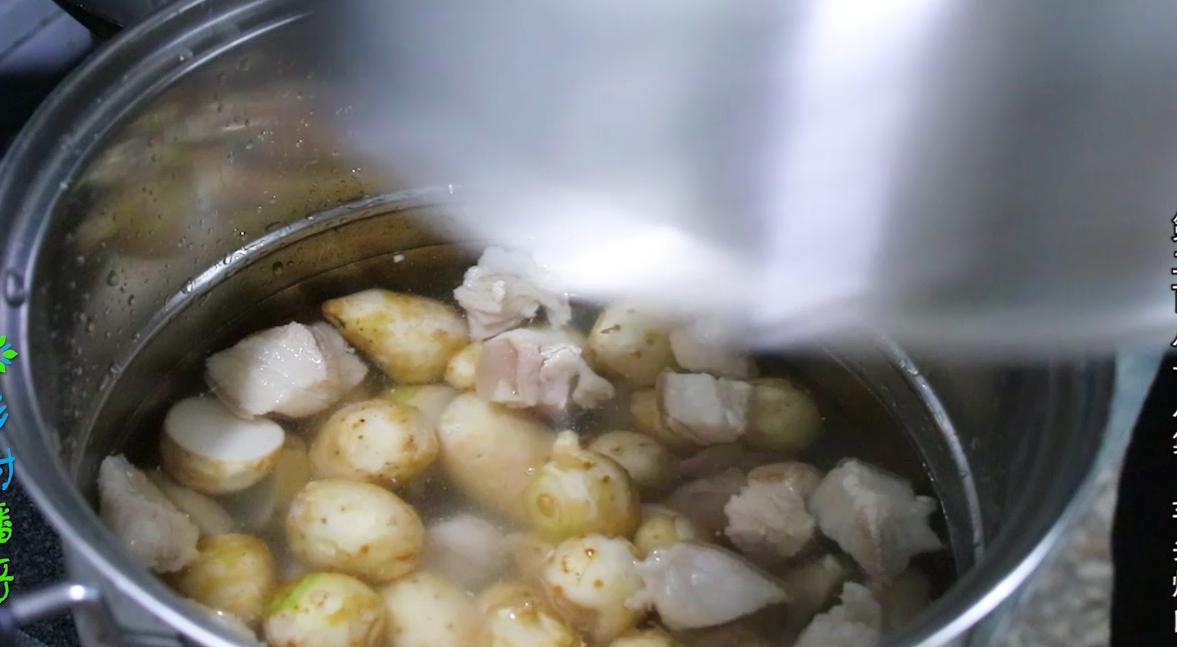 这才是正宗广西芋头的做法,芋头最简单好吃的视频