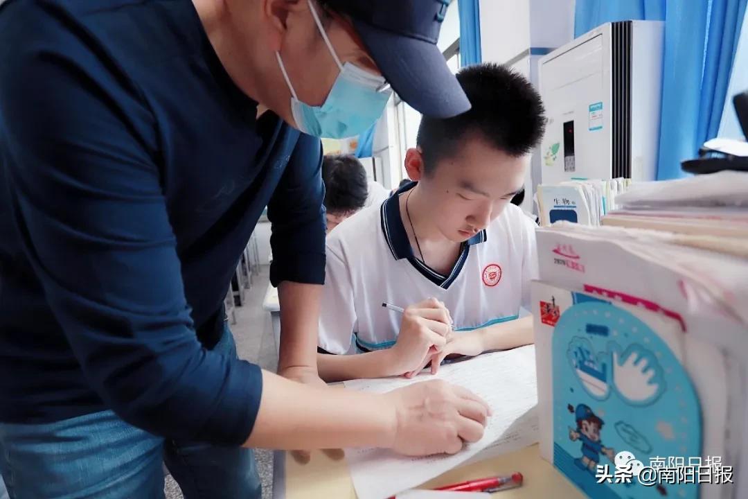 南阳油田第一中学2001级,南阳市油田第一中学评分