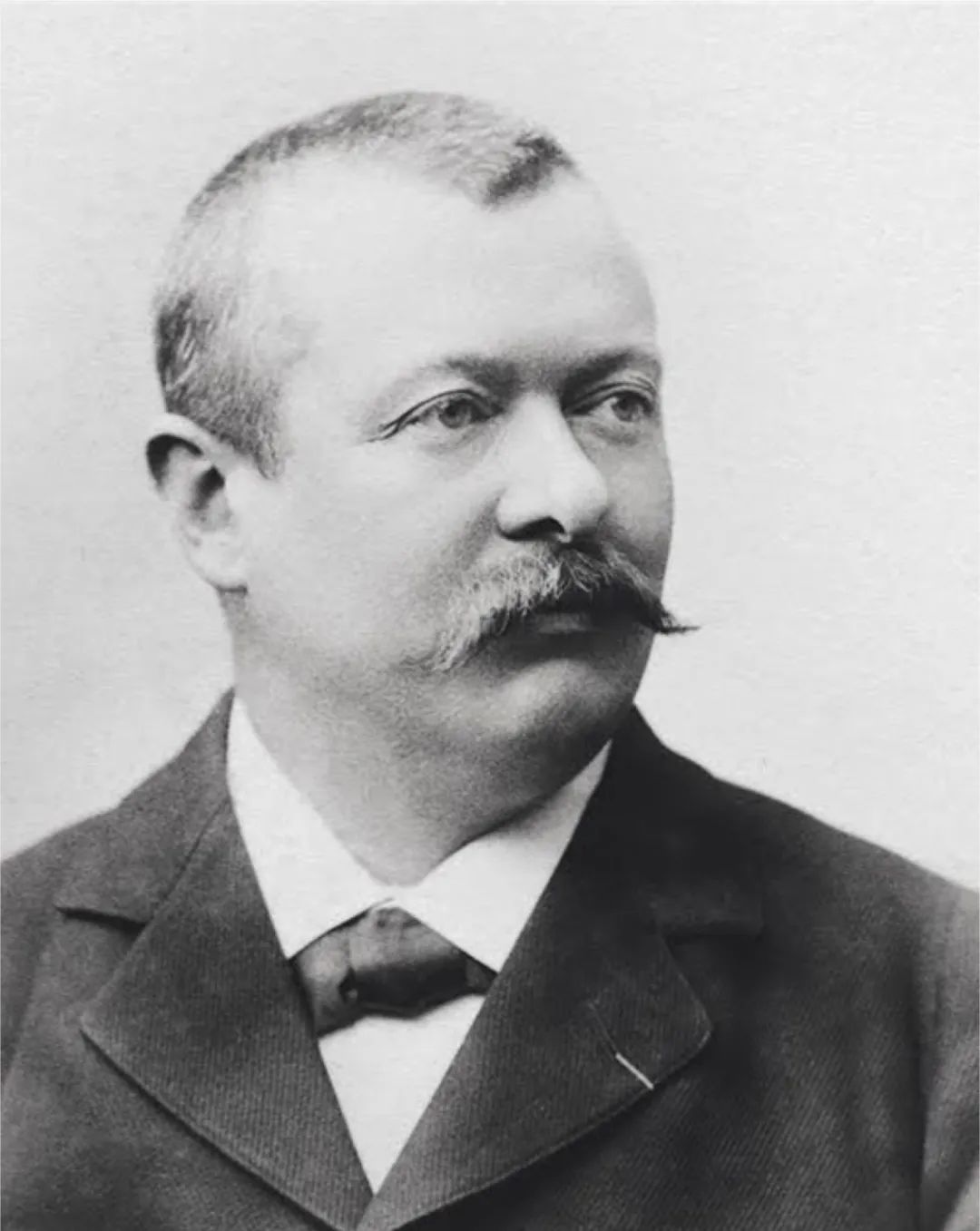 路易威登200到500,路易威登20年男士