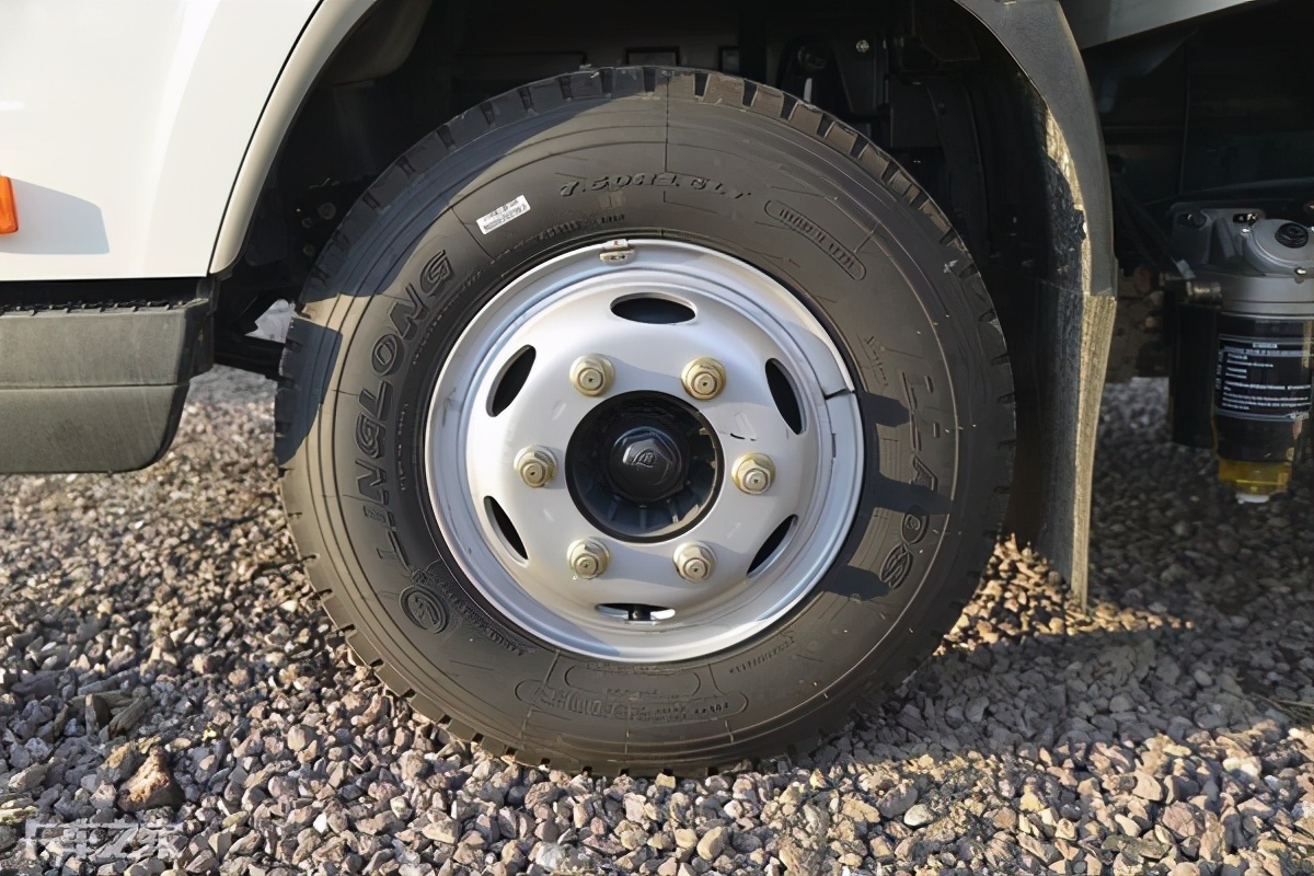 2019款解放j6f的详细配置表,解放j6f国六最新款全系价格