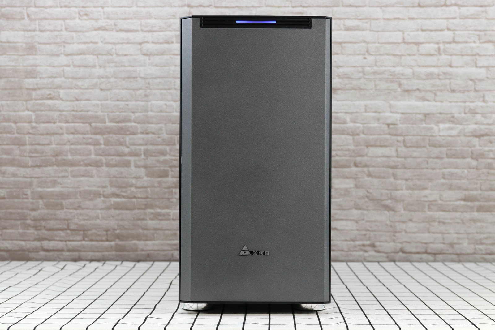 如何组装一台安静的主机,工作室主机经典配置