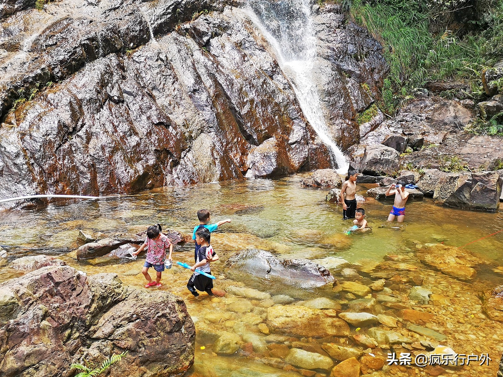 广东清远大瀑布下戏水，鲜为人知的私密路线，离城区还不到15公里