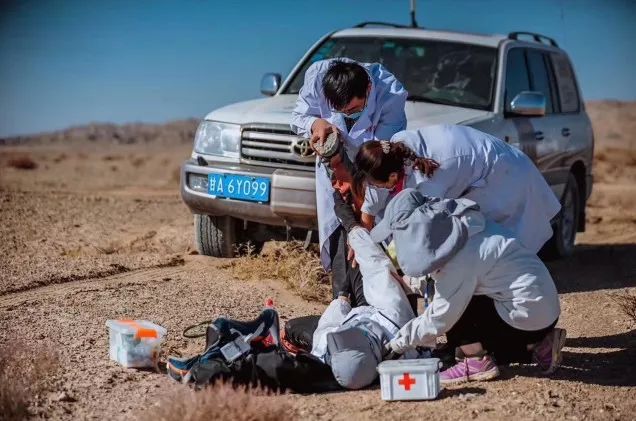 这是一份“大漠戈壁徒步指南——装备篇”，请您签收！