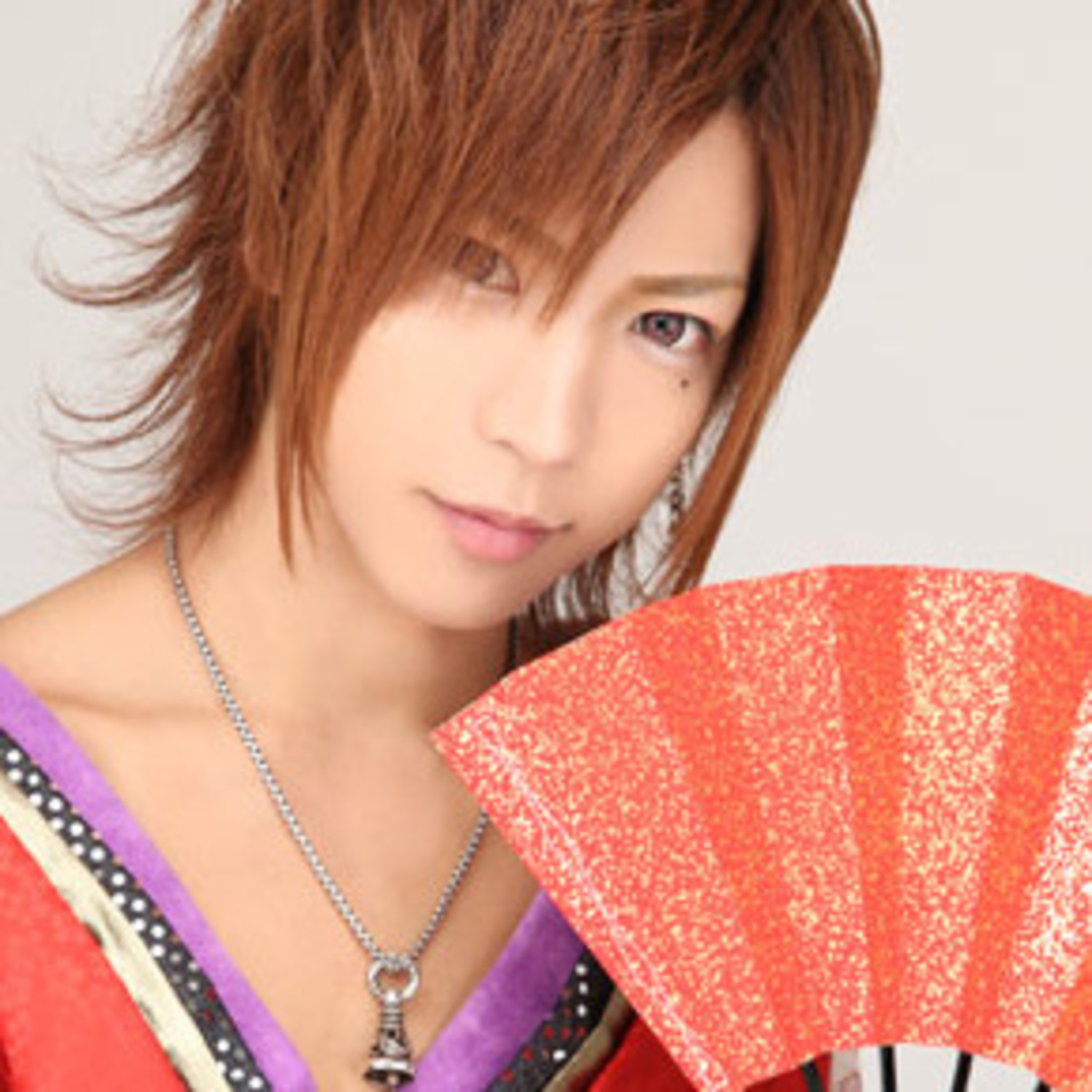 牛郎不卖艺不*身卖**，卖什么？