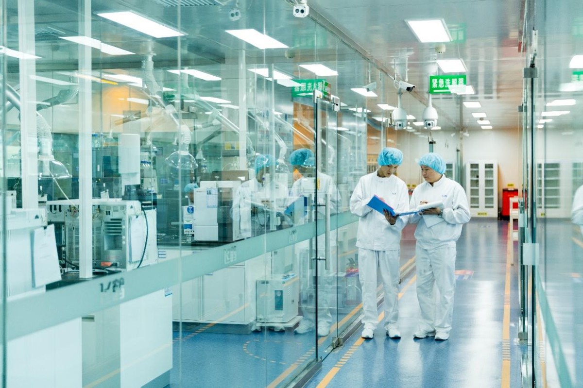 明星准妈妈和重庆登康好儿尚溯源北纬47°,解锁飞鹤“新鲜”秘密