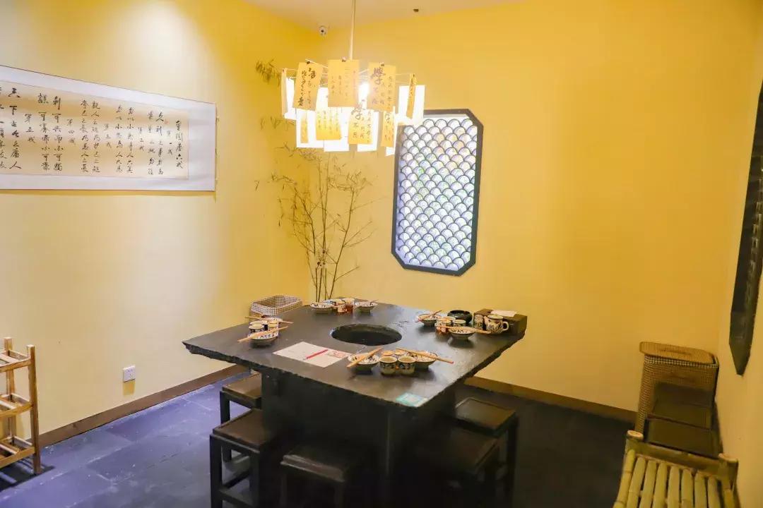 四川火锅与重庆火锅的历史,四川火锅和重庆火锅哪个更正宗