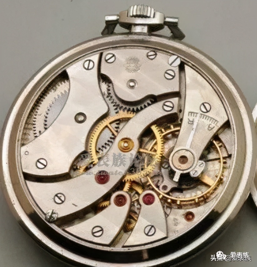 万国32111与32110机芯哪个好,80年代万国机芯