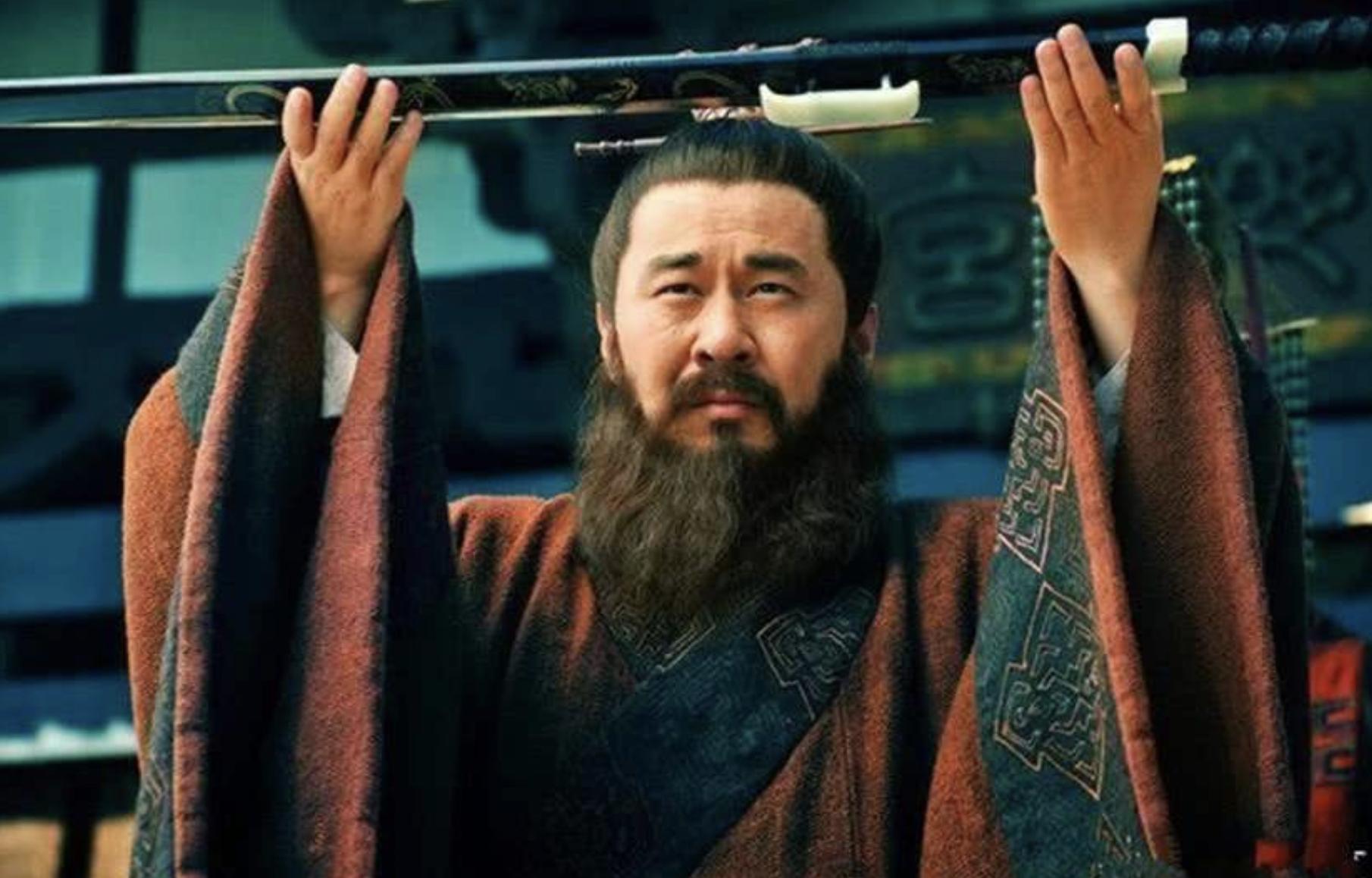 一代枭雄曹操曹丕,一代枭雄曹操的事迹