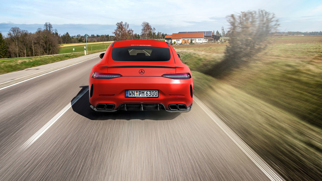 奔驰amggt63s轿跑奢华感没话说,大力出奇迹8比8战平对手