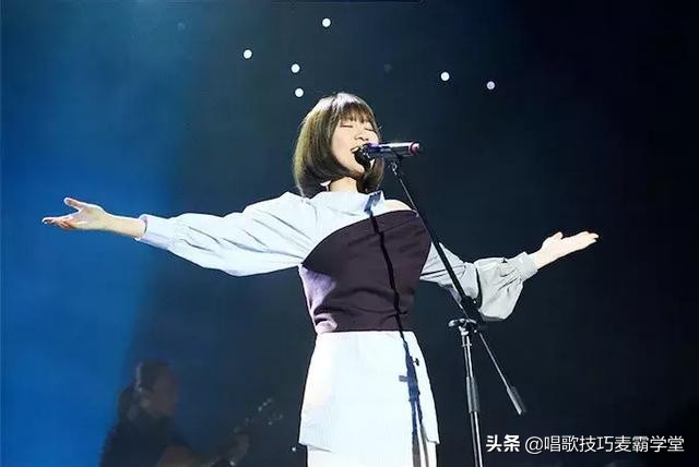 上台唱歌紧张哆嗦怎么办,唱歌之前怎么缓解紧张