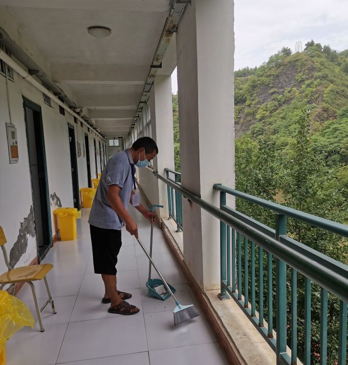 奋战疫情一线的医护们,抗击疫情奋战一线医护