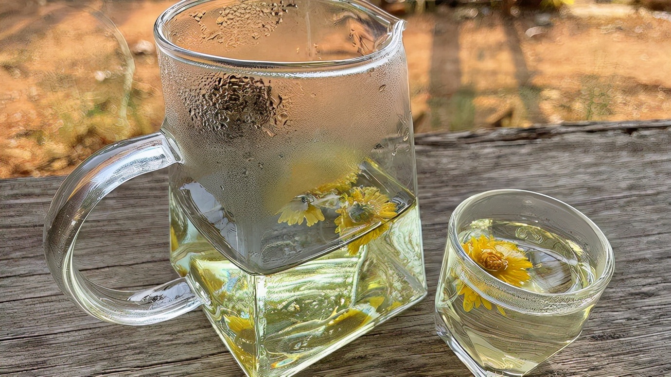 秋天干燥喝六大类茶哪个好,秋冬季抵抗病毒多喝这两种茶