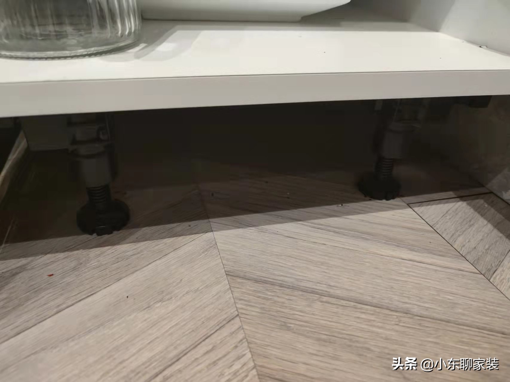 定制橱柜如何确定颜色好坏,定制橱柜怎么样确认板材环保