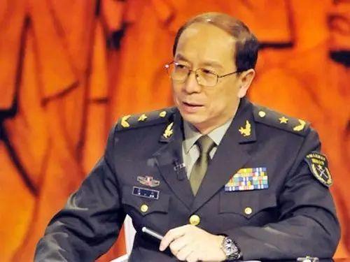 金一南的《苦难辉煌》，曾被人认为只能卖七八千册，结果意外大火