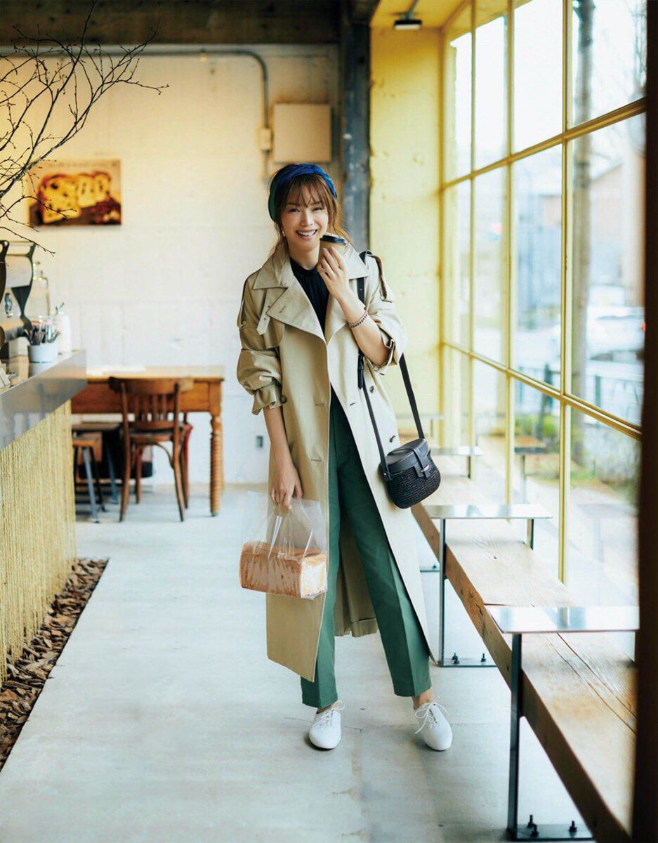 卡其色风衣怎么搭配好看又有气质,风衣气质穿搭