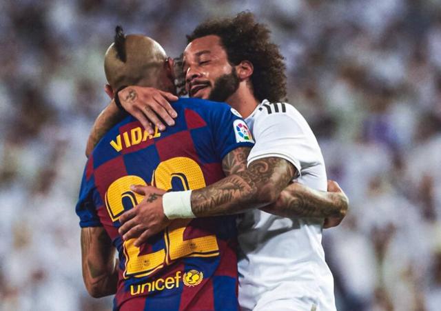 传控配合和防守反击,传控高位压迫防守反击