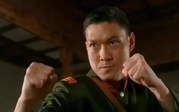 世界拳王周比利李连杰,周比利打得过吴京吗