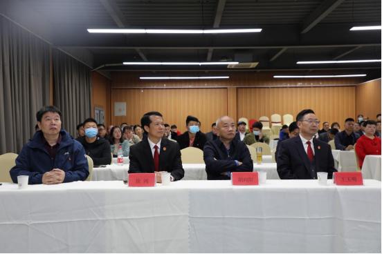 商会举办法律讲座会长讲话,法律讲堂从心开始