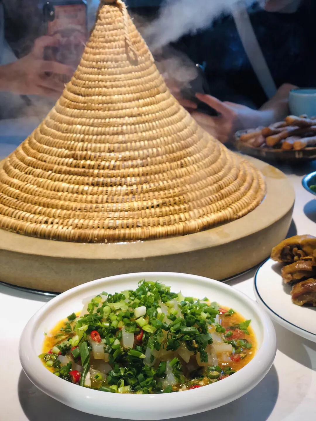 三溪福兴石锅鱼,三溪鱼蒸汽石锅鱼