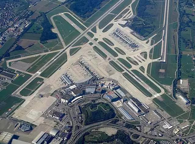 航空百科｜这哪里是机场，是立交桥吧