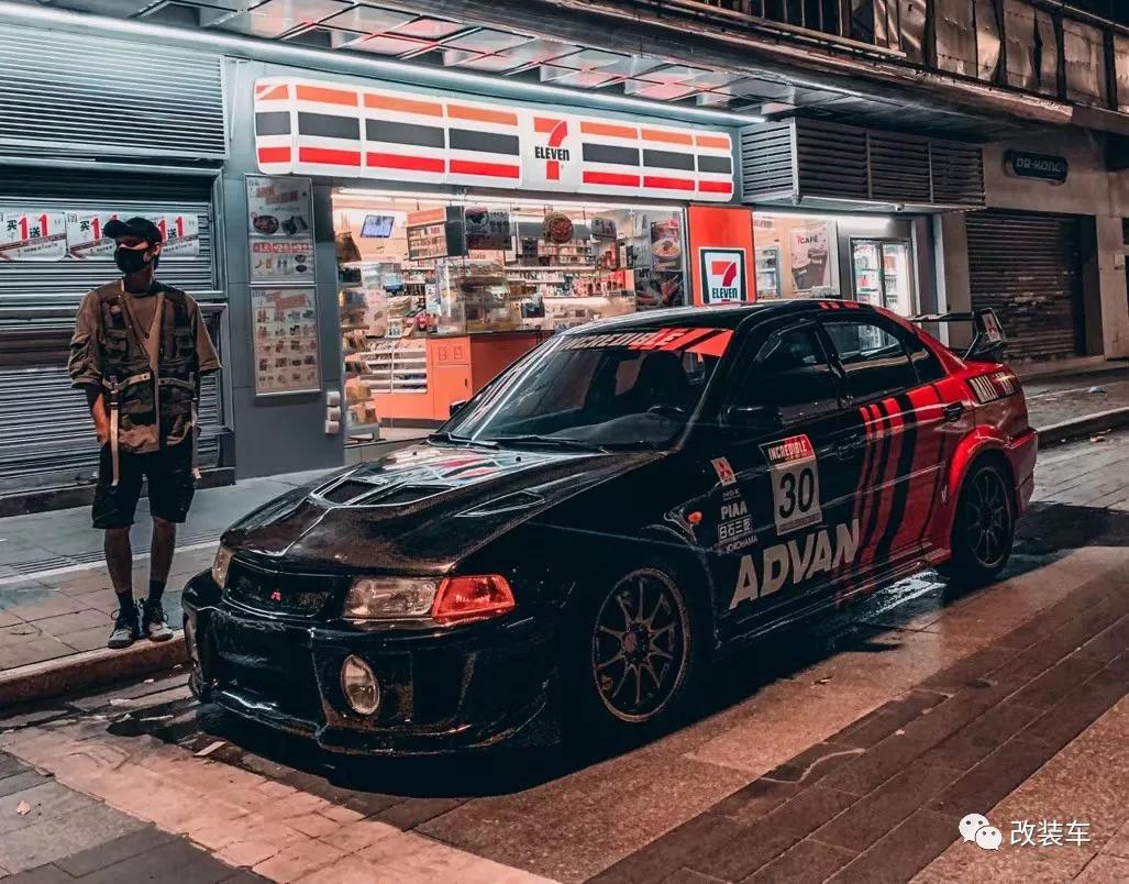 这动手能力也太强了！车友纯手工打造纯粹JDM小货车