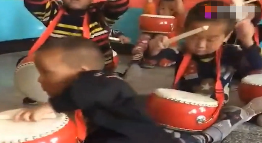 中学生睡眠不足上课打瞌睡怎么办,孩子睡眠不够上课打瞌睡