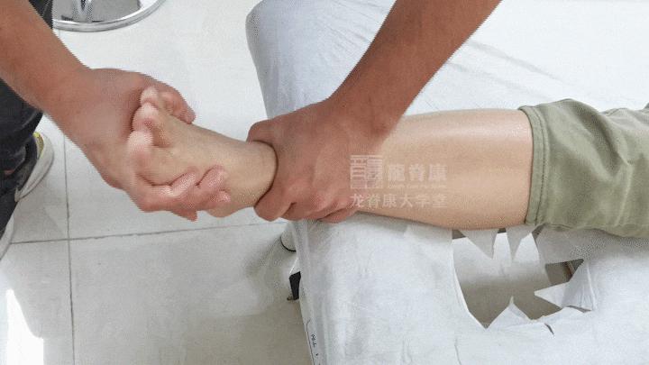 踝关节扭伤治疗手法,踝关节扭伤康复训练手法