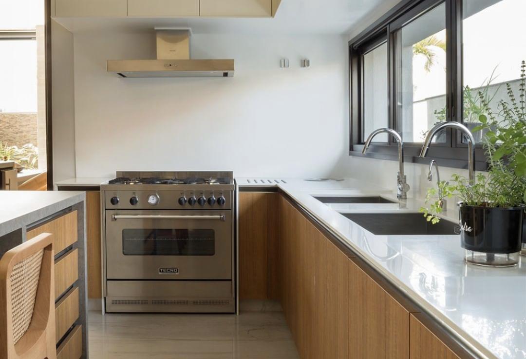 厨房有了它收纳更方便,厨房收纳做到这4点