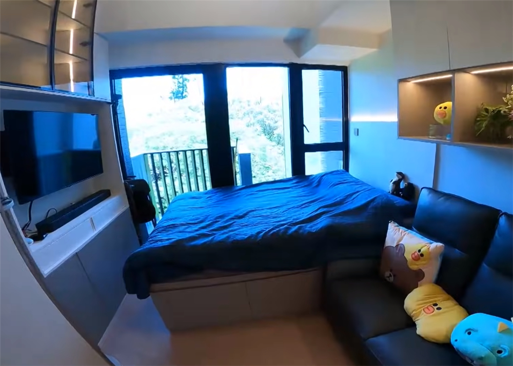 28岁香港夫妻买下35m2蜗居,香港一家三口买下27㎡蜗居