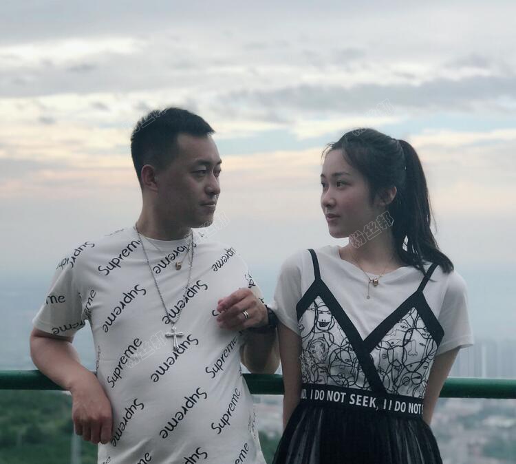 快手石头花个人资料,石头花最新直播视频