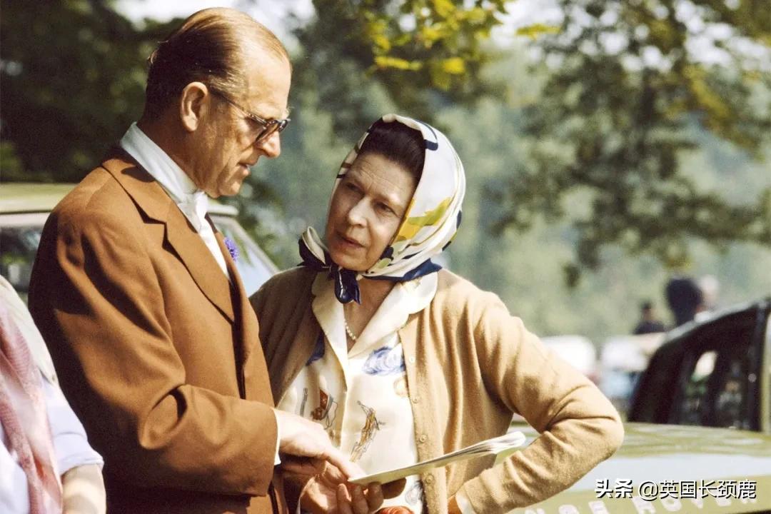 “感谢74年的陪伴，来生一定要再做我的爱人，好吗？”