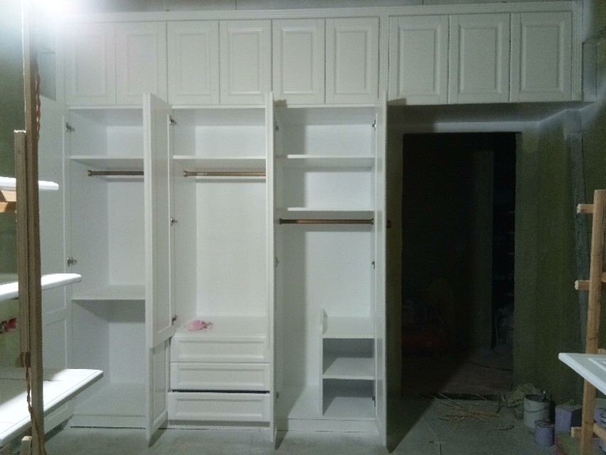 实木打柜子刷什么油漆好,柜子喷漆和刷漆区别效果图片