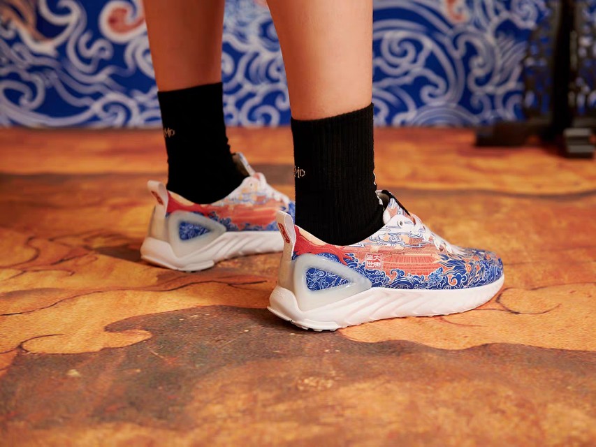 匹克态极plus联名款,匹克态极性价比最高的鞋