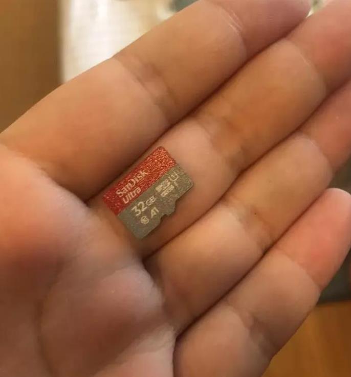 女租客卧室惊现针孔摄像头，3000多个视频，都很清晰