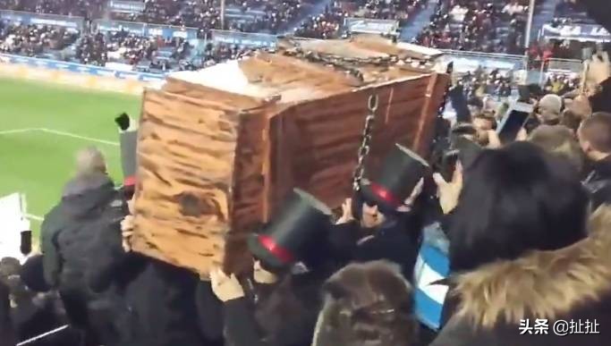 魔鬼主场气势,魔鬼主场气氛太震撼