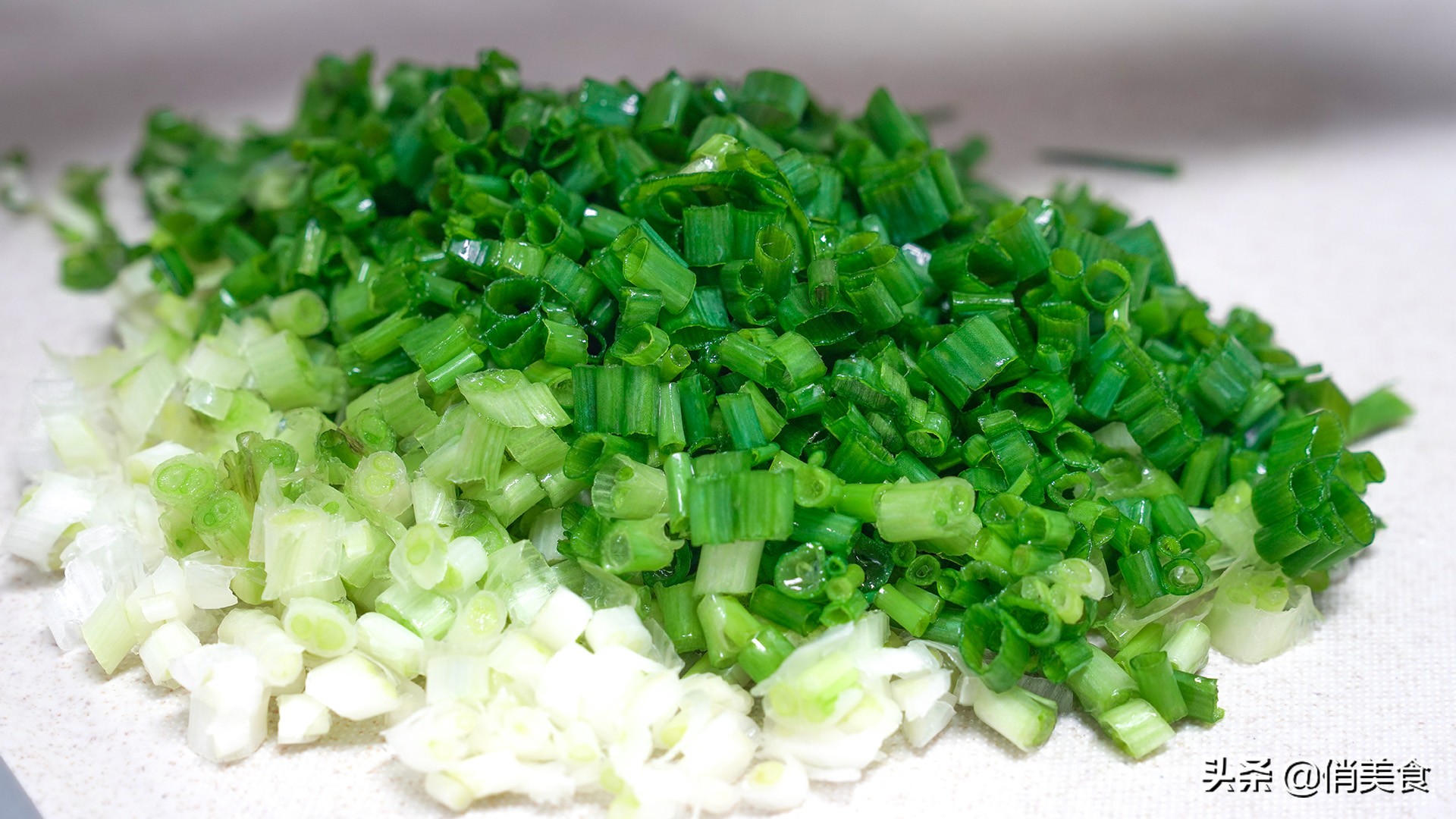 香葱和小葱的区别,春天买大葱和冬天买大葱怎么挑选