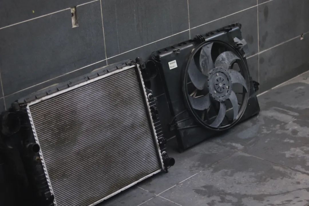 全车翻新大修老款奔驰ml350,怪兽修车翻新