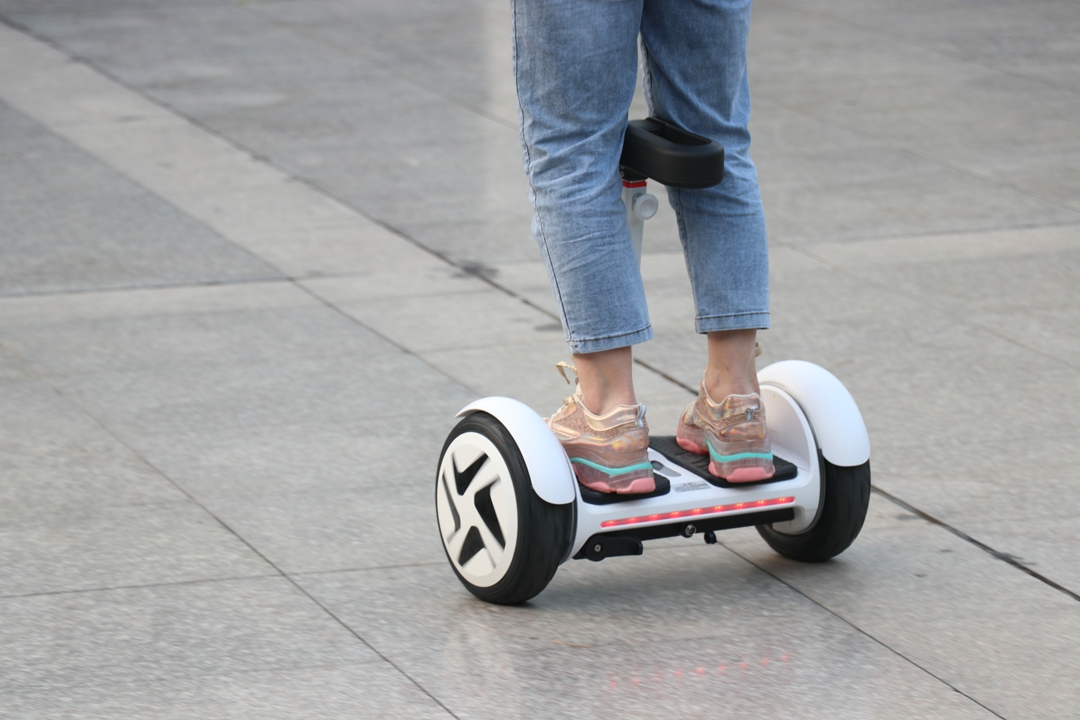 巅峰极速最高时速135的车有哪些,乐行天下v14adventure平衡车