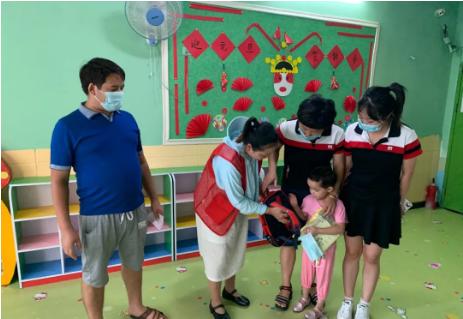 民族团结一家亲小学四年级作文,民族团结一家亲小学二年级