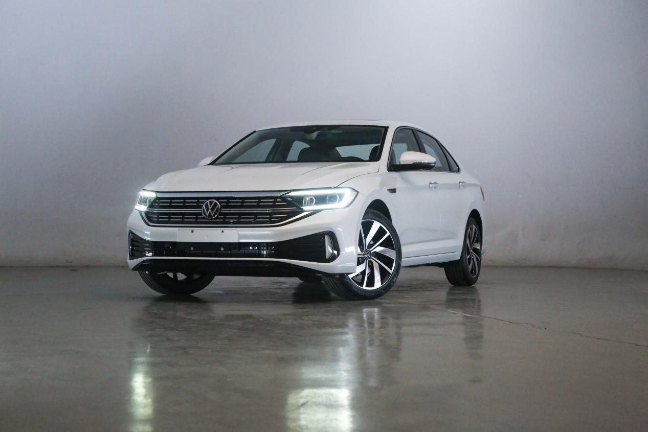 轿车大众速腾,大众紧凑型轿车速腾