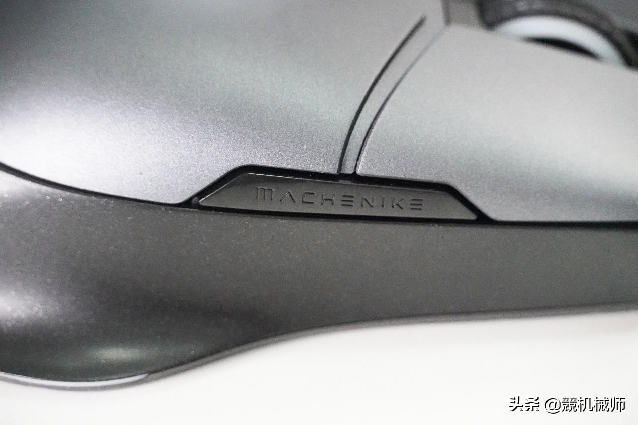 机械师m7双模和m8双模选哪个,机械师m8畅玩版鼠标