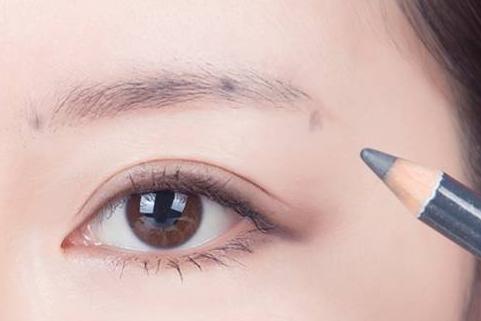 眉毛不会画可以不画么,眉毛画不直教你一招轻松搞定眉毛