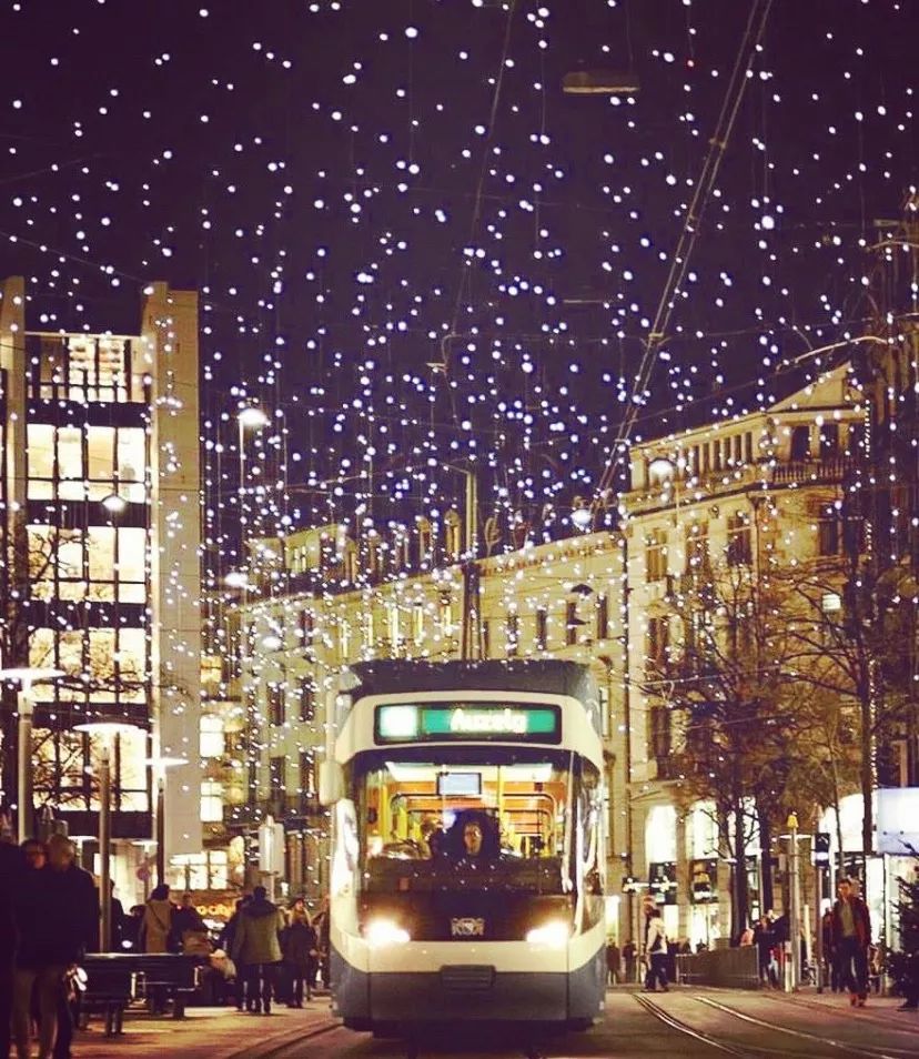 因为太美禁止拍照的小镇,世界上幸福指数爆棚的国家