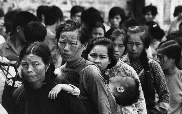 “难民天堂”:1975年到2000年,25万越南难民涌入香港