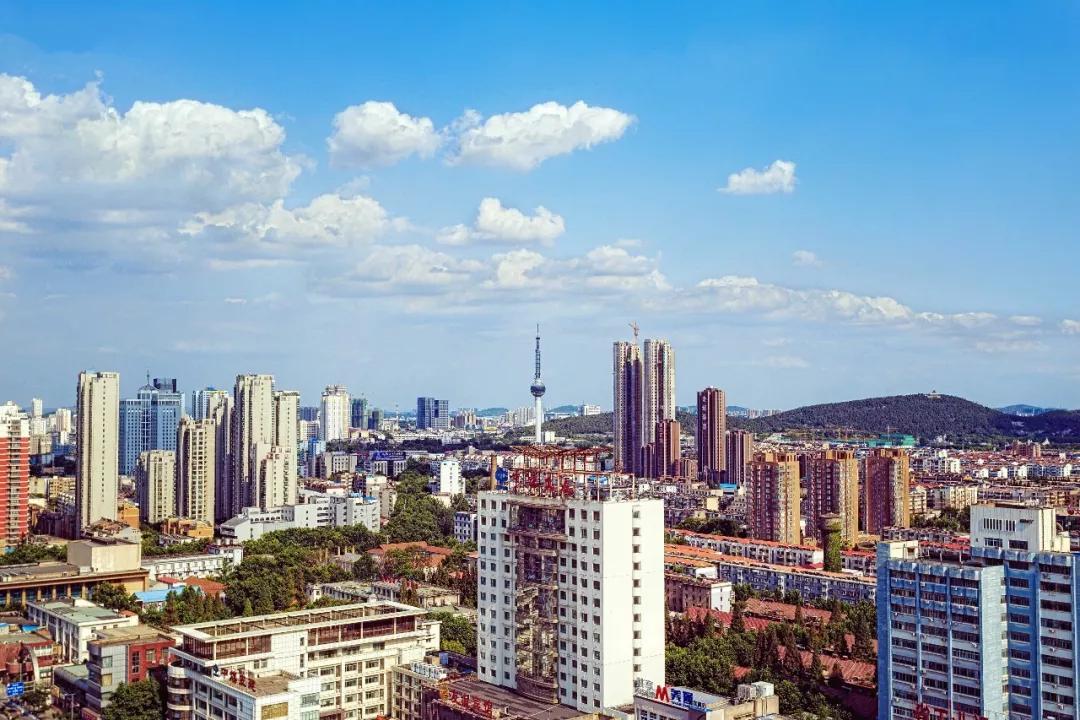 鎯婂枩搴椾竾璞″煄,鎯婂枩鍟嗗満