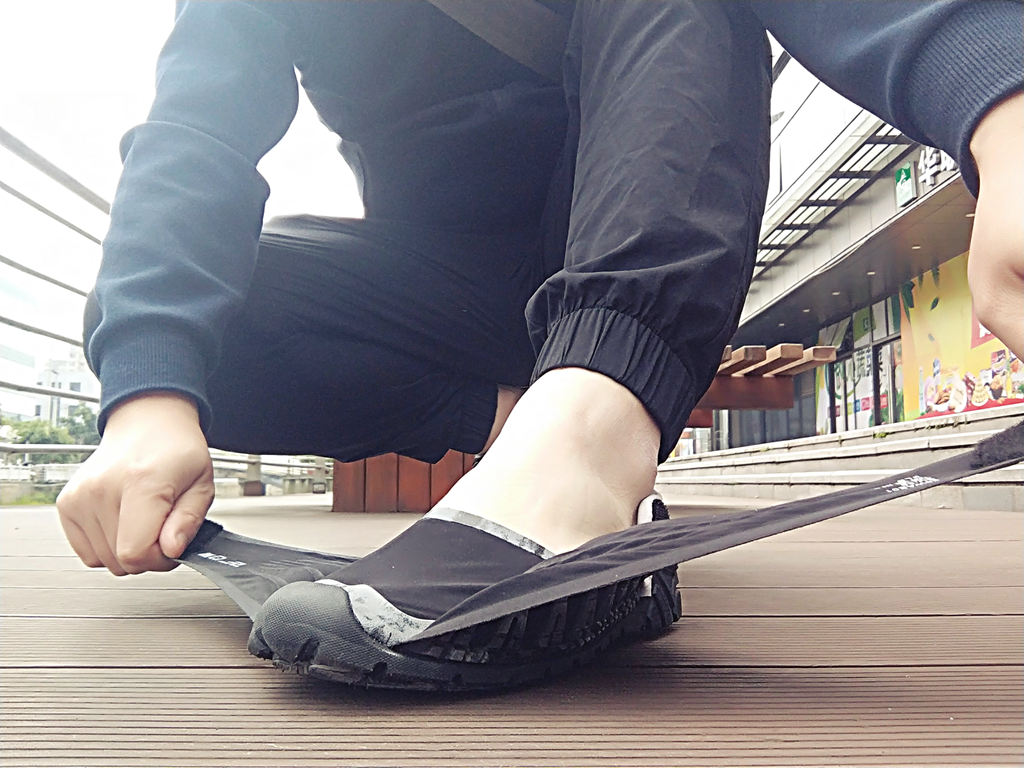 奇怪而又舒适：VibramFuroshiki包裹鞋体验