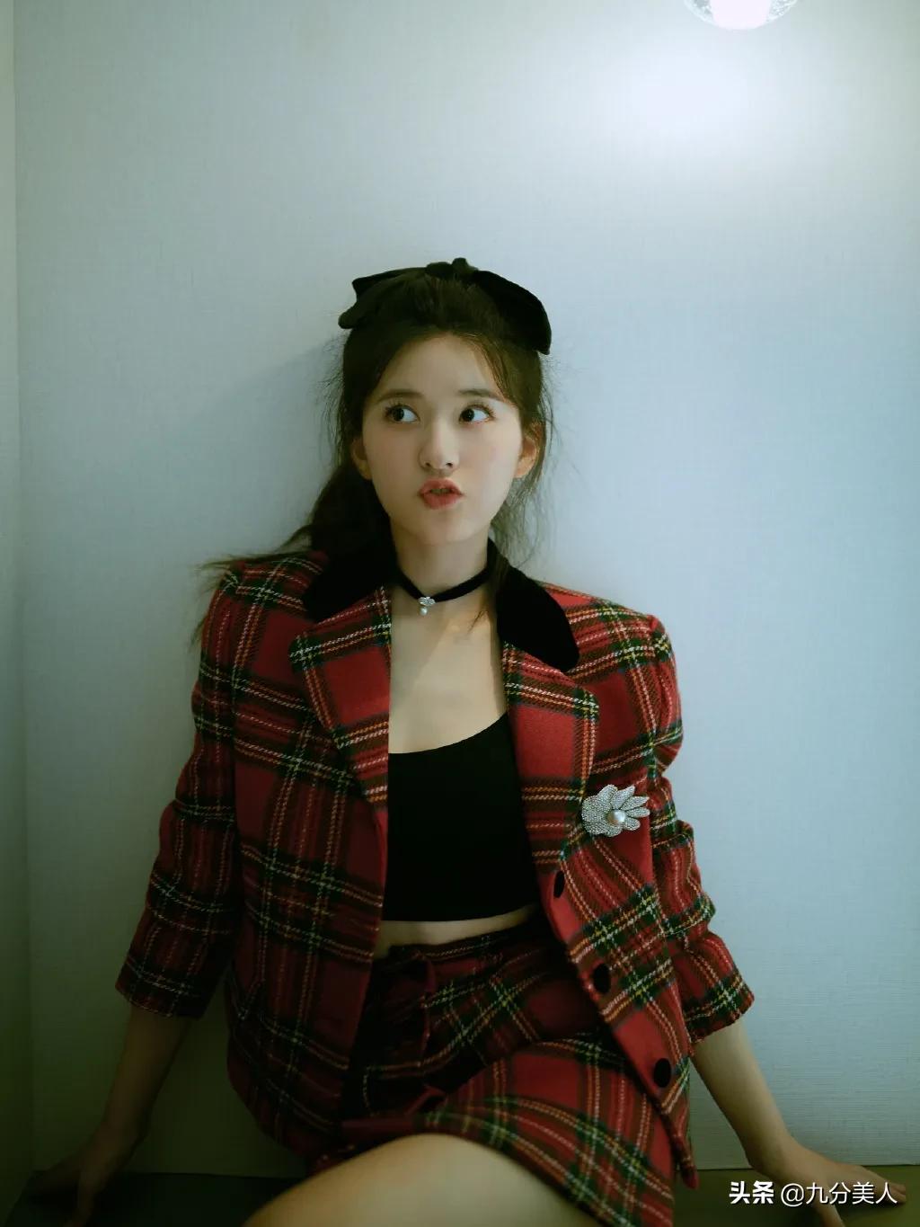 赵露思校园风穿搭,学院风穿搭赵露思最新