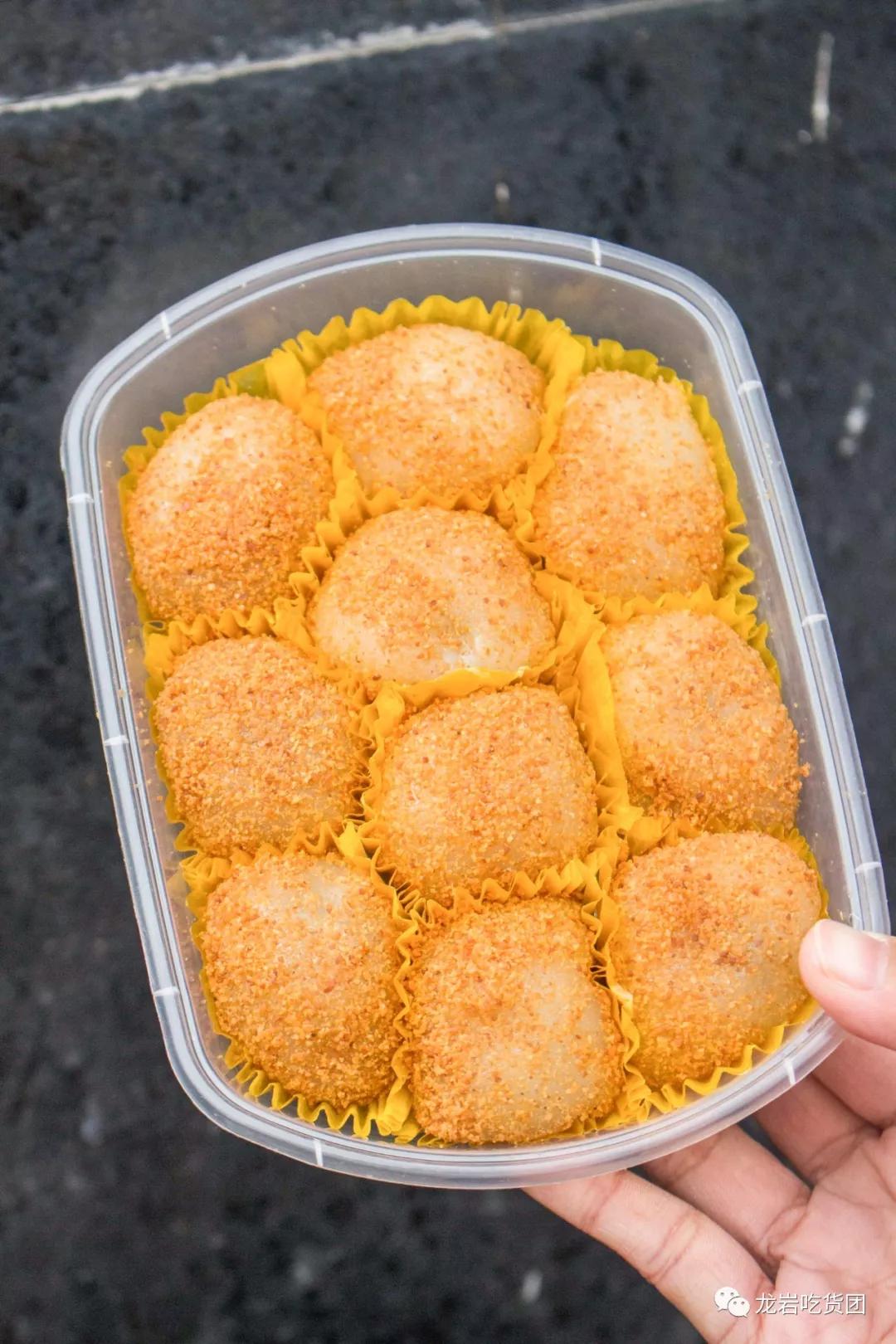 重庆渝北龙兴广场附近购物商场,前方到站工贸